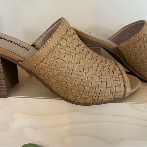 9.5, 10 NEW TAN VITALIZE ORTHOLITE OPEN TOE BLOCK HEEL BOHEMIAN SANDALS - Picture 5 of 7